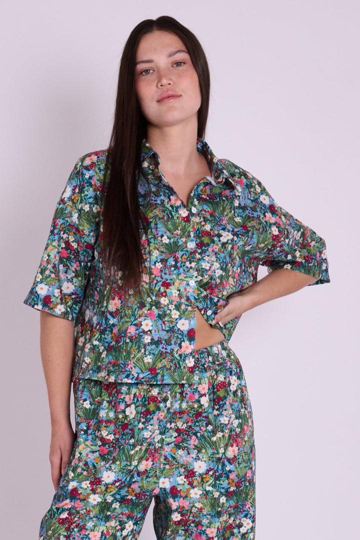 Betty Spring Floral Resort Shirt