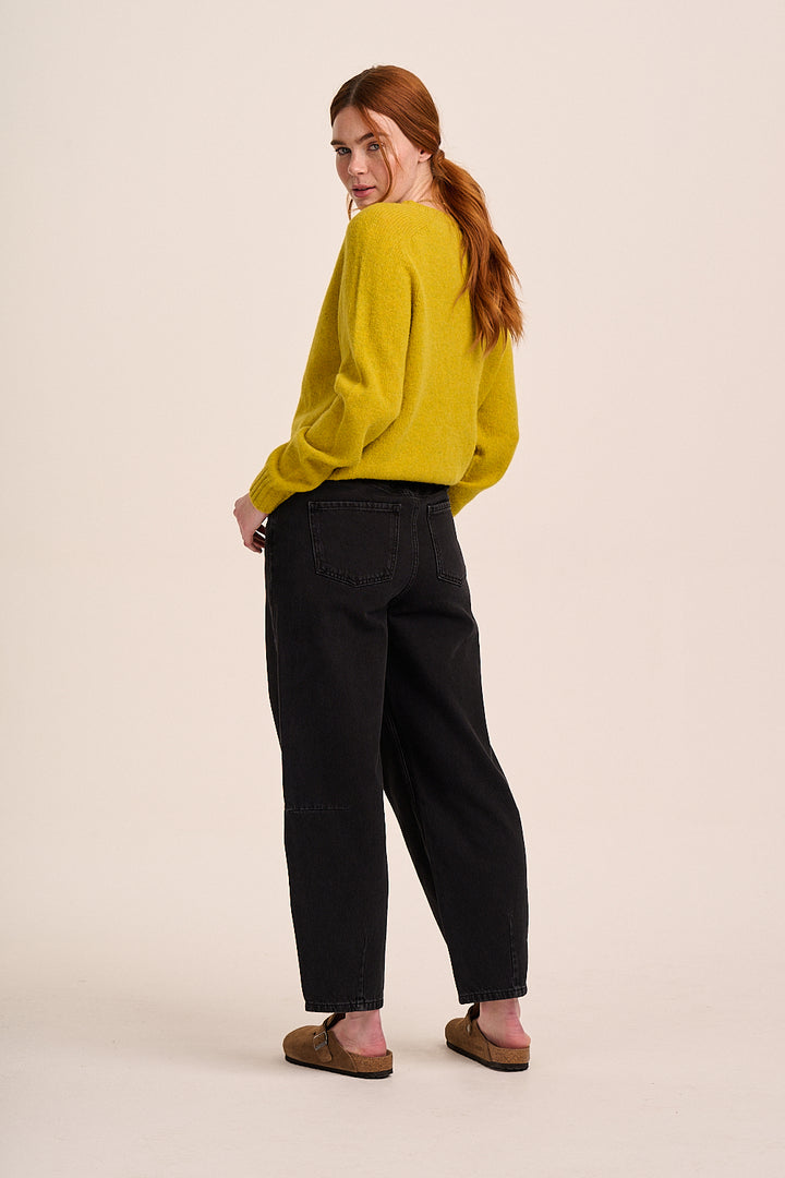 Maggie Barrel Leg Jean - Black