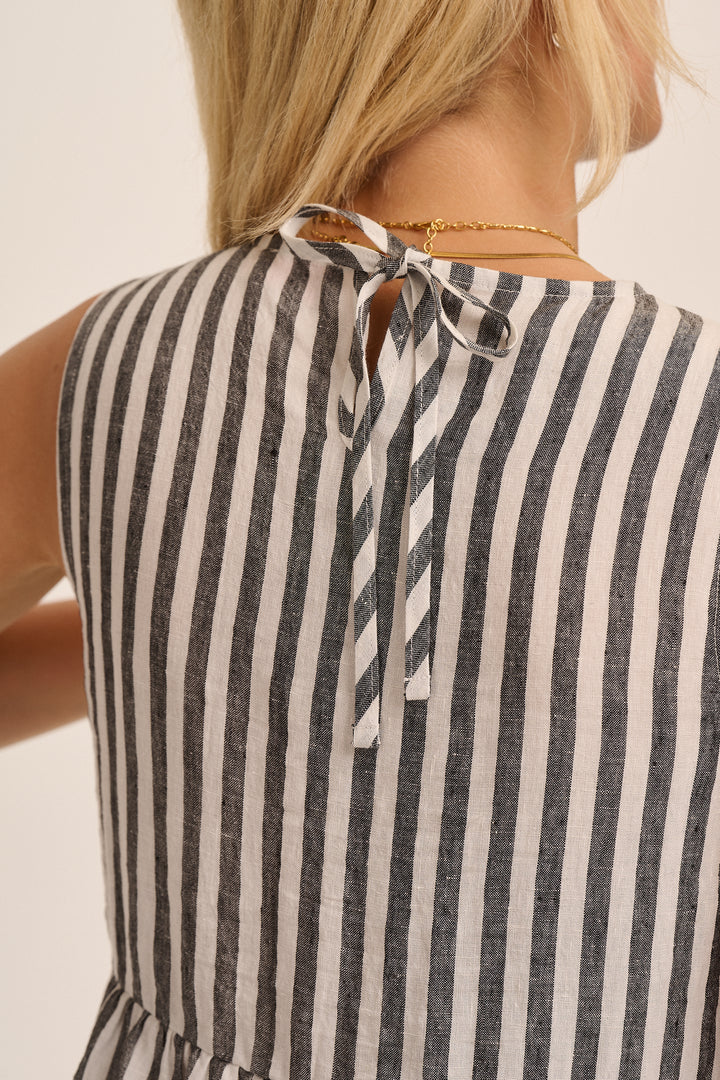 Frankie linen dress close up of self fabric tie