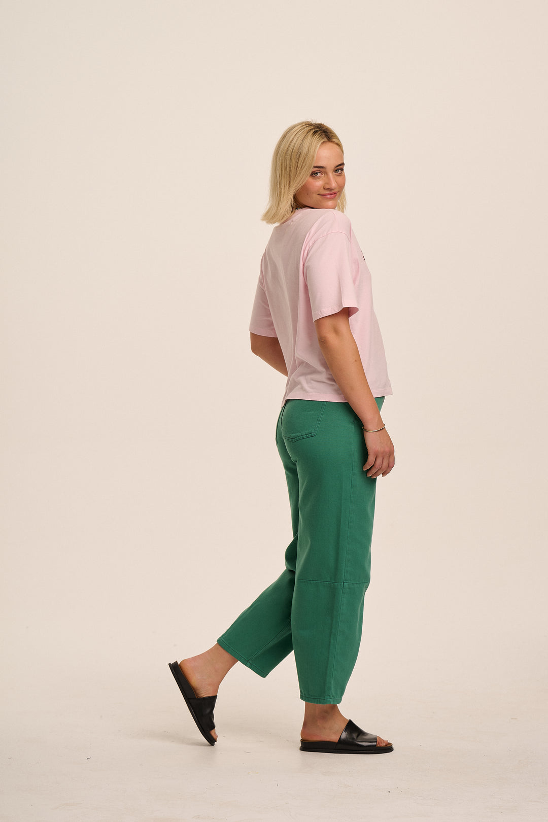 Maggie Barrel Leg Jean - Green