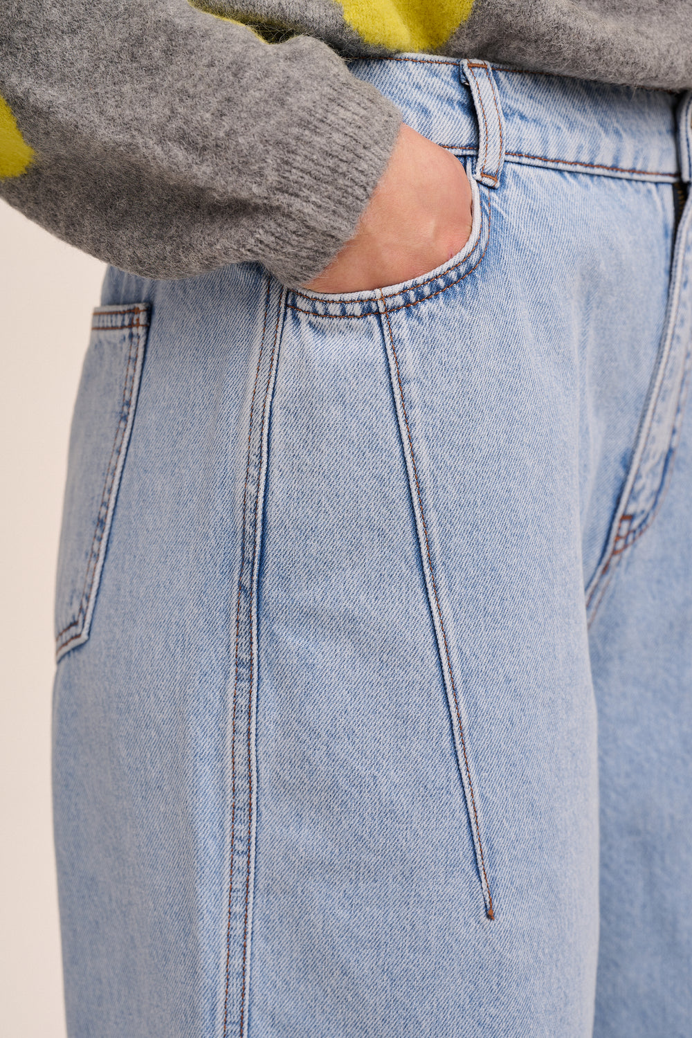 Nell Jeans – additional view