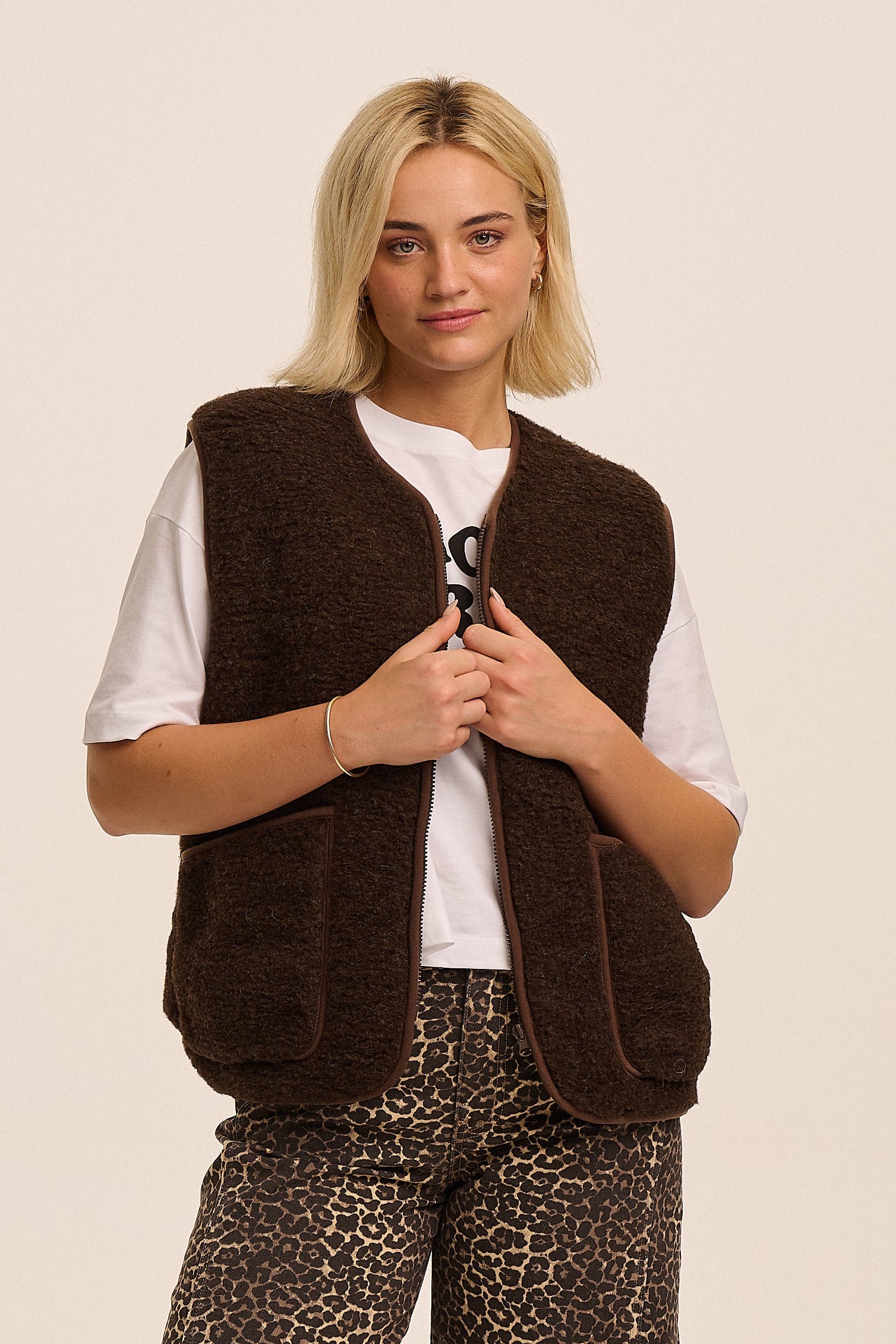 Coldbreaker Peptico Vest – Brown | Mutha.Hood