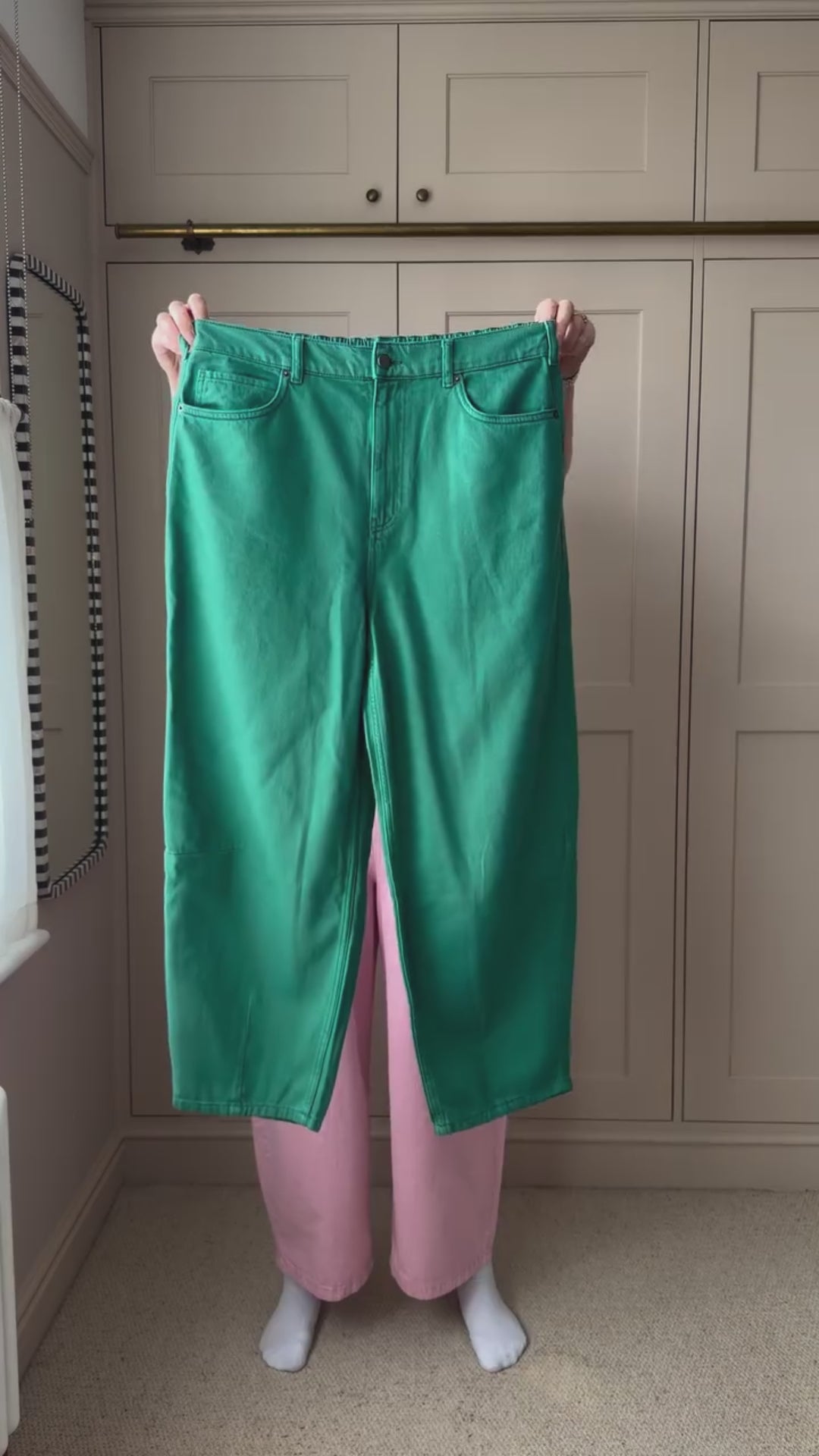 Maggie Barrel Leg Jean - Green