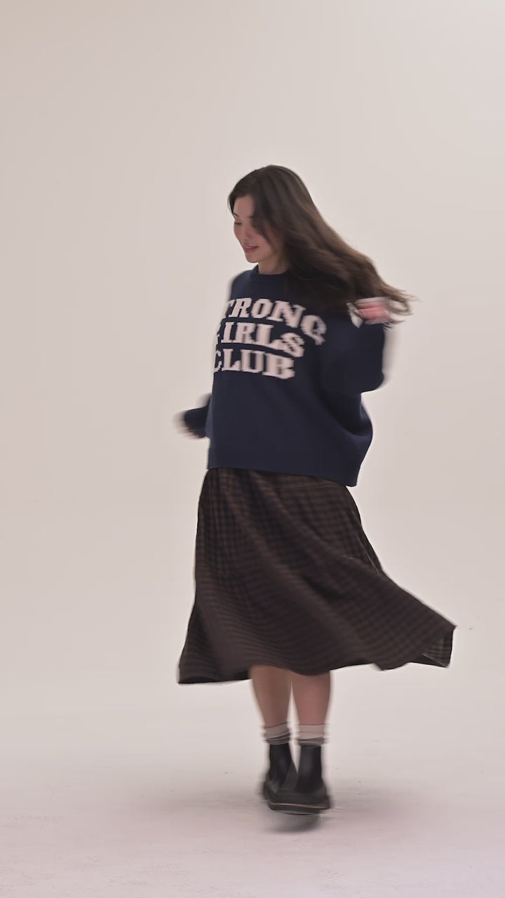 Knitted Strong Girls Club Jumper - Navy