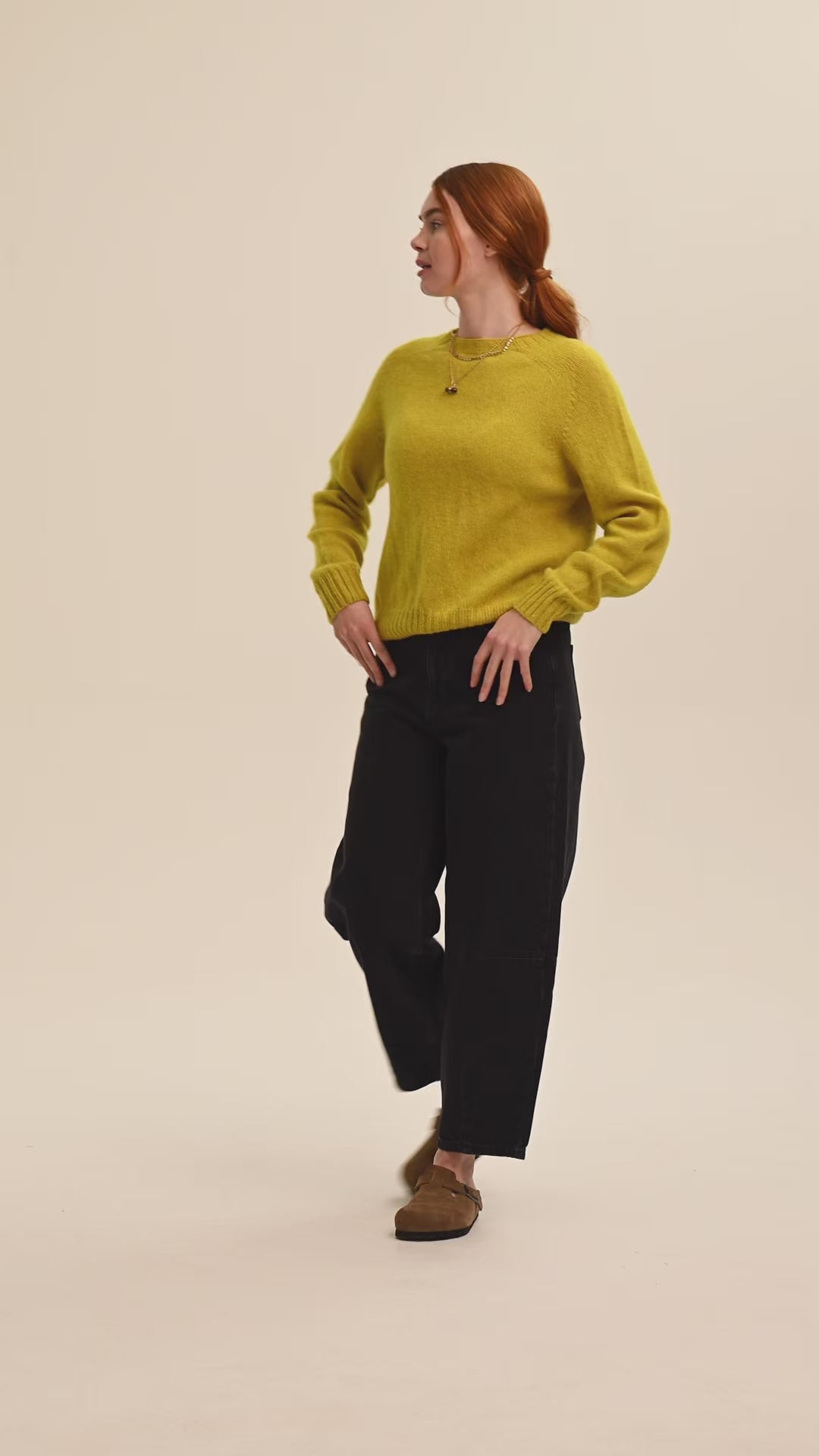 Maggie Barrel Leg Jean - Black