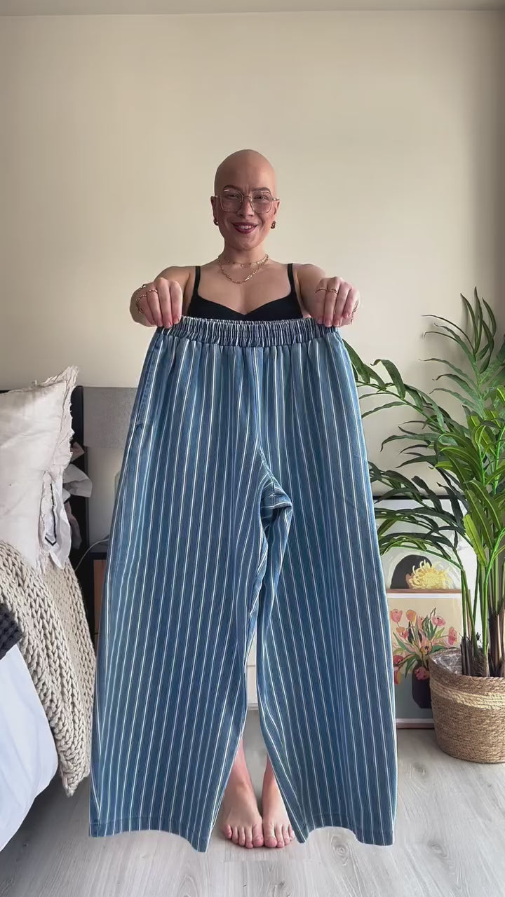 Knitted Strong Girls Club Jumper - Pink