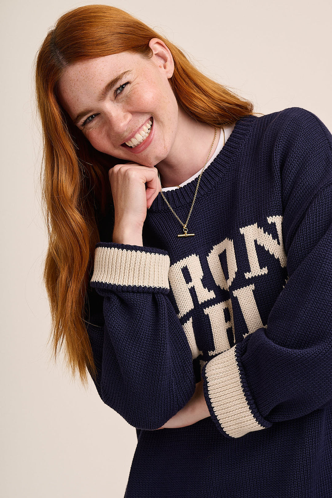 Strong Girls Club cotton jumper close-up of knitted slogan — Mutha.Hood